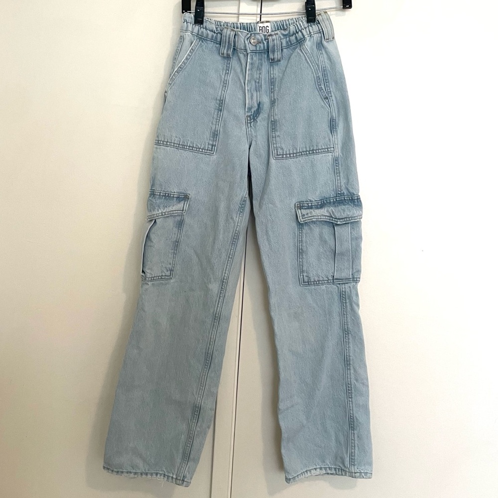 BDG Skate Light Wash Denim cargo Jeans 26